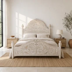 Aarohi - Handgesneden Mangohouten Bed