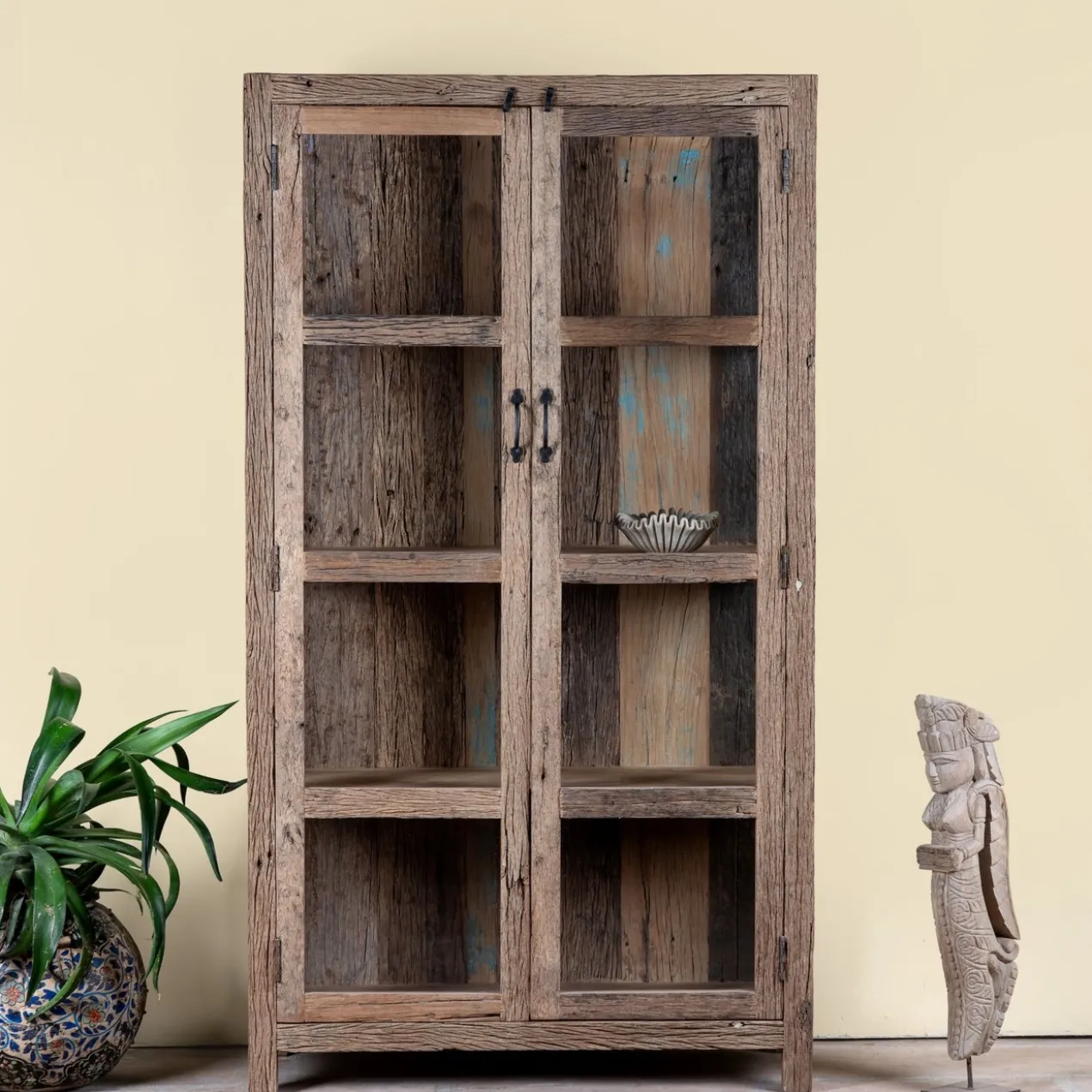 Aarush - Vitrinekast van Gerecycled Hout met Glas