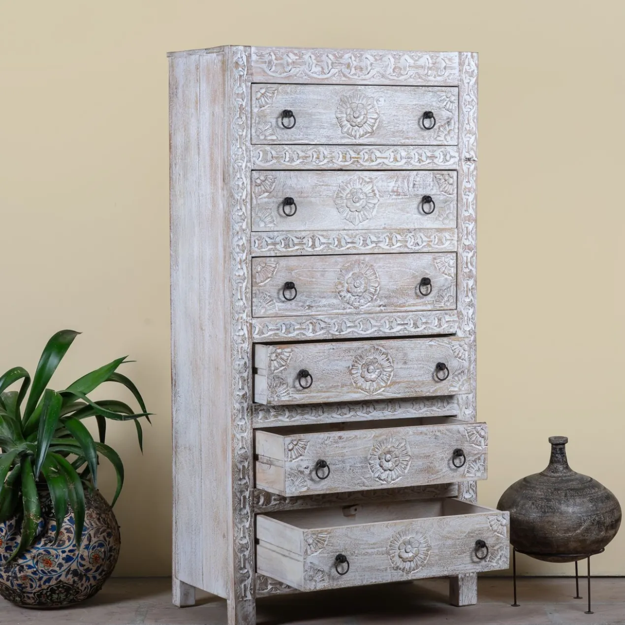 Abhi - Handgesneden Mangohouten Ladenkast Wit
