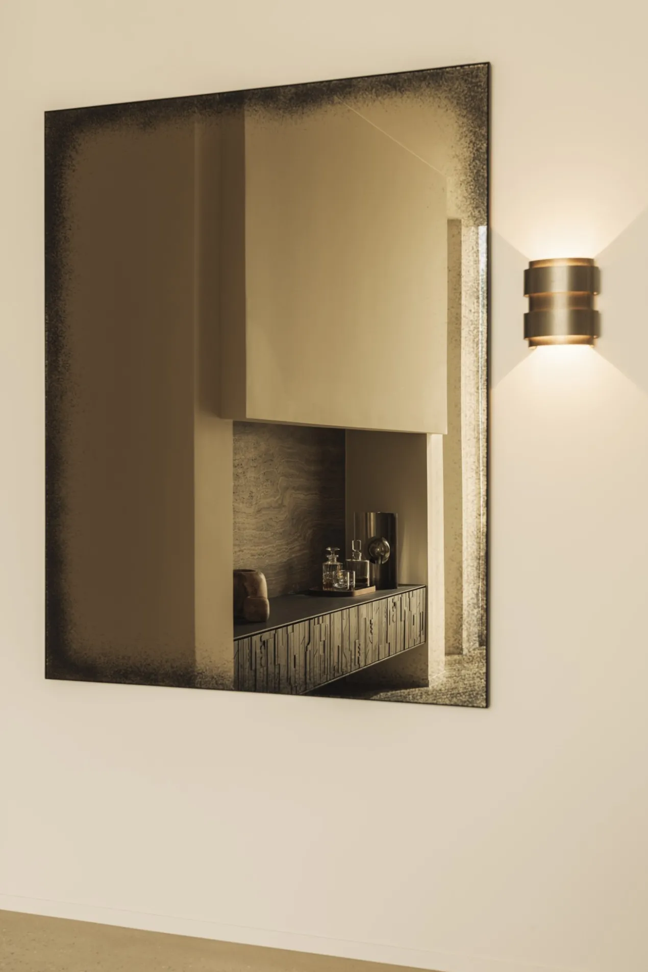 Aged spiegel - bronze heavy aged 122x153