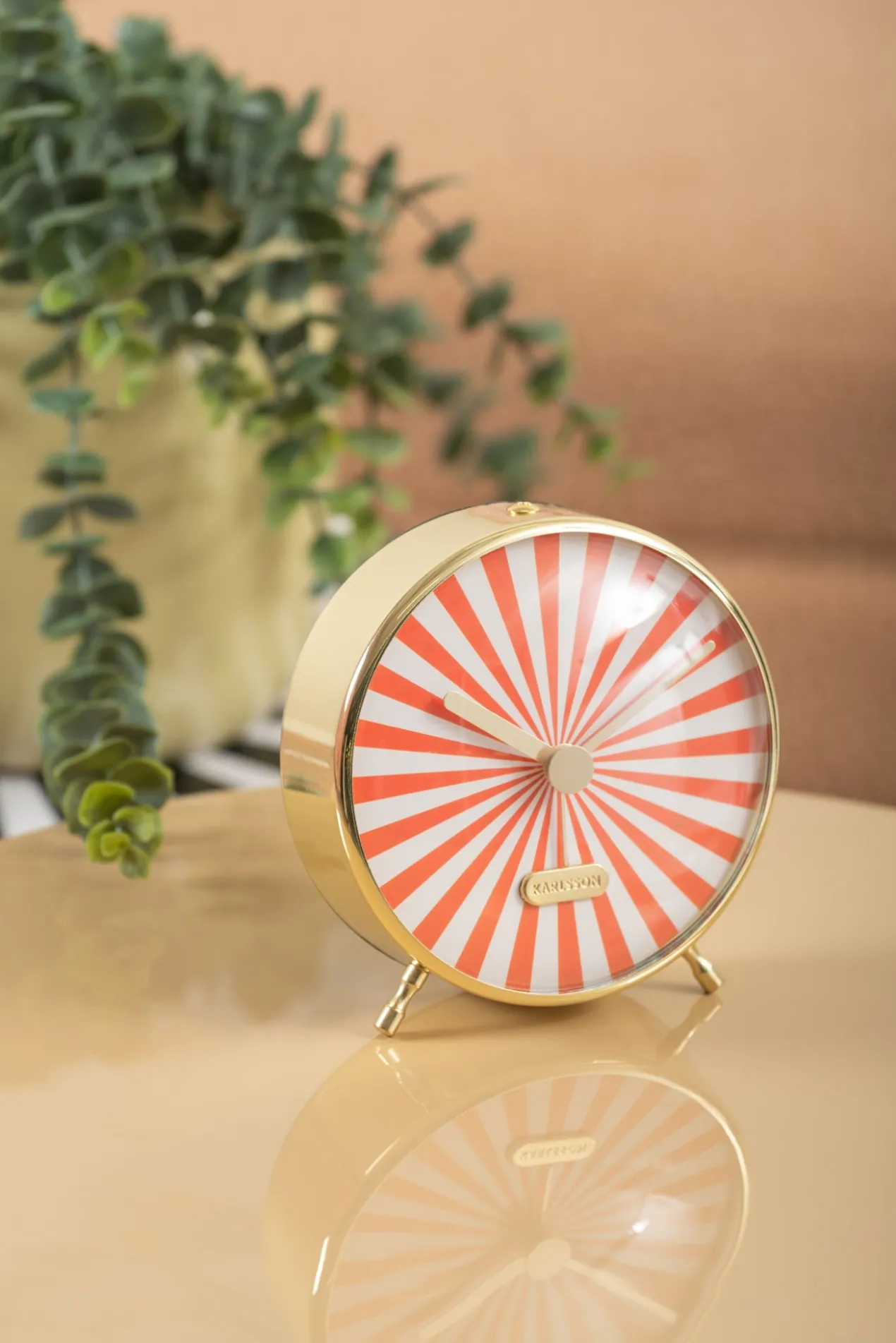 Alarm clock Candy Swirl soft brown & white