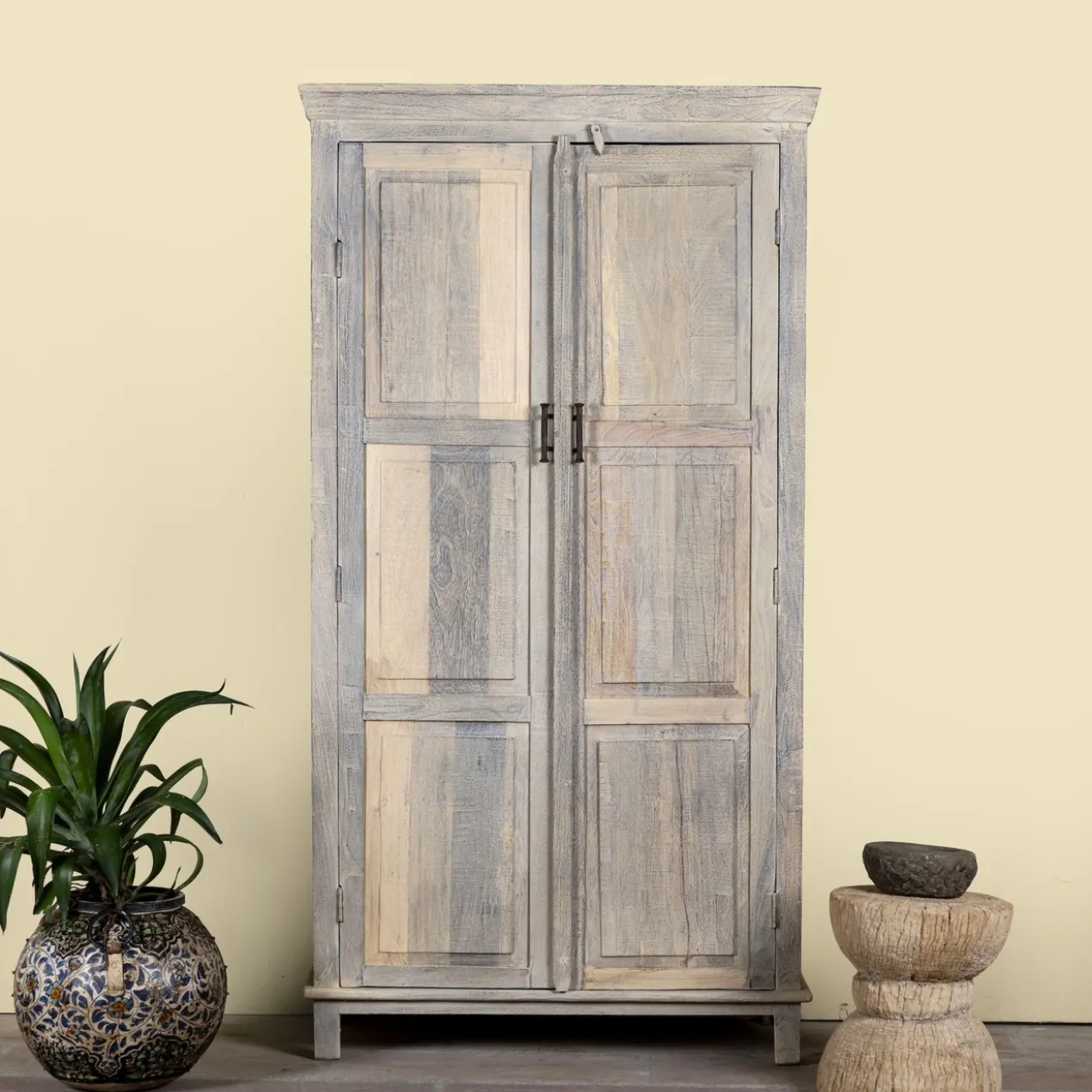 Arrya - Kast van Gerecycled Hout 190cm
