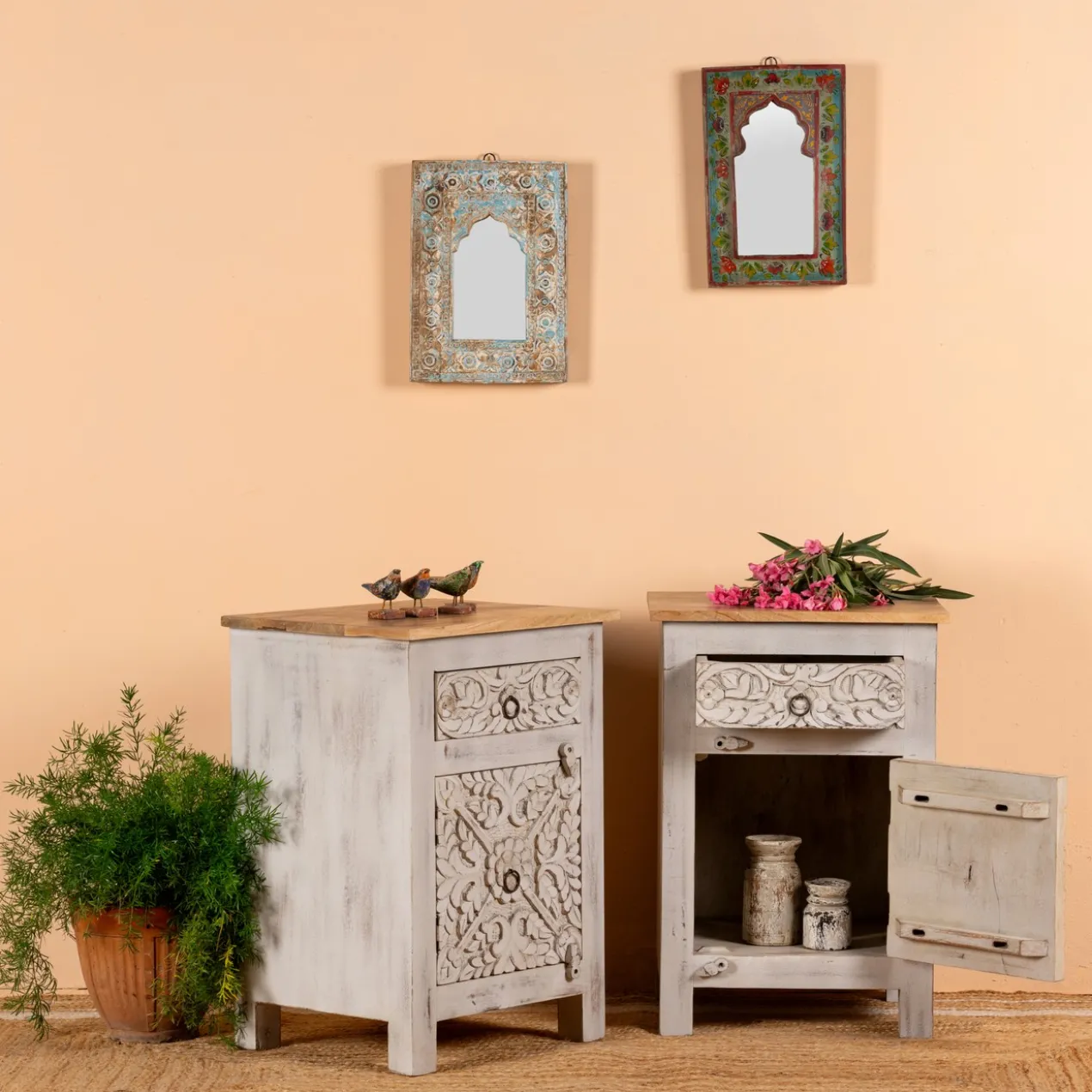 Avi Light Grey - Nachtkastjes van Mango Hout Set 66cm