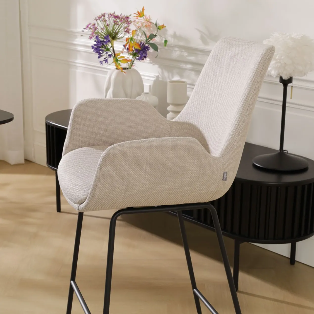 Barkruk Nino-Eef beige - zwart onderstel - 75 cm