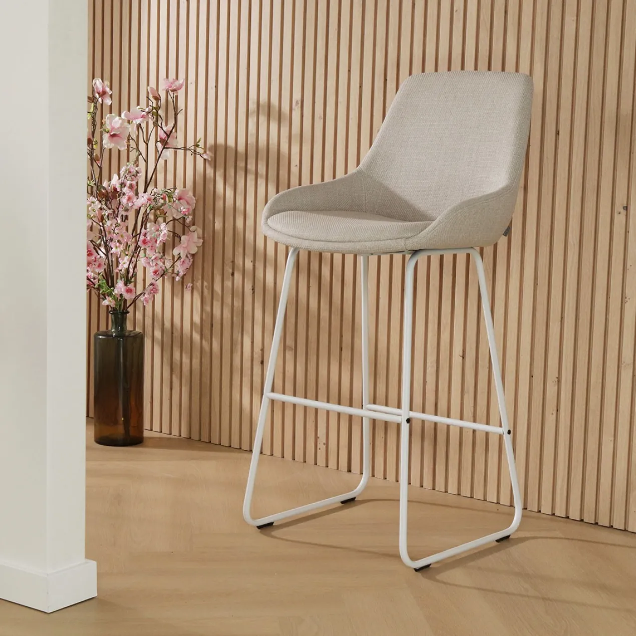 Barkruk Nino-Isa beige - wit onderstel - 65 cm