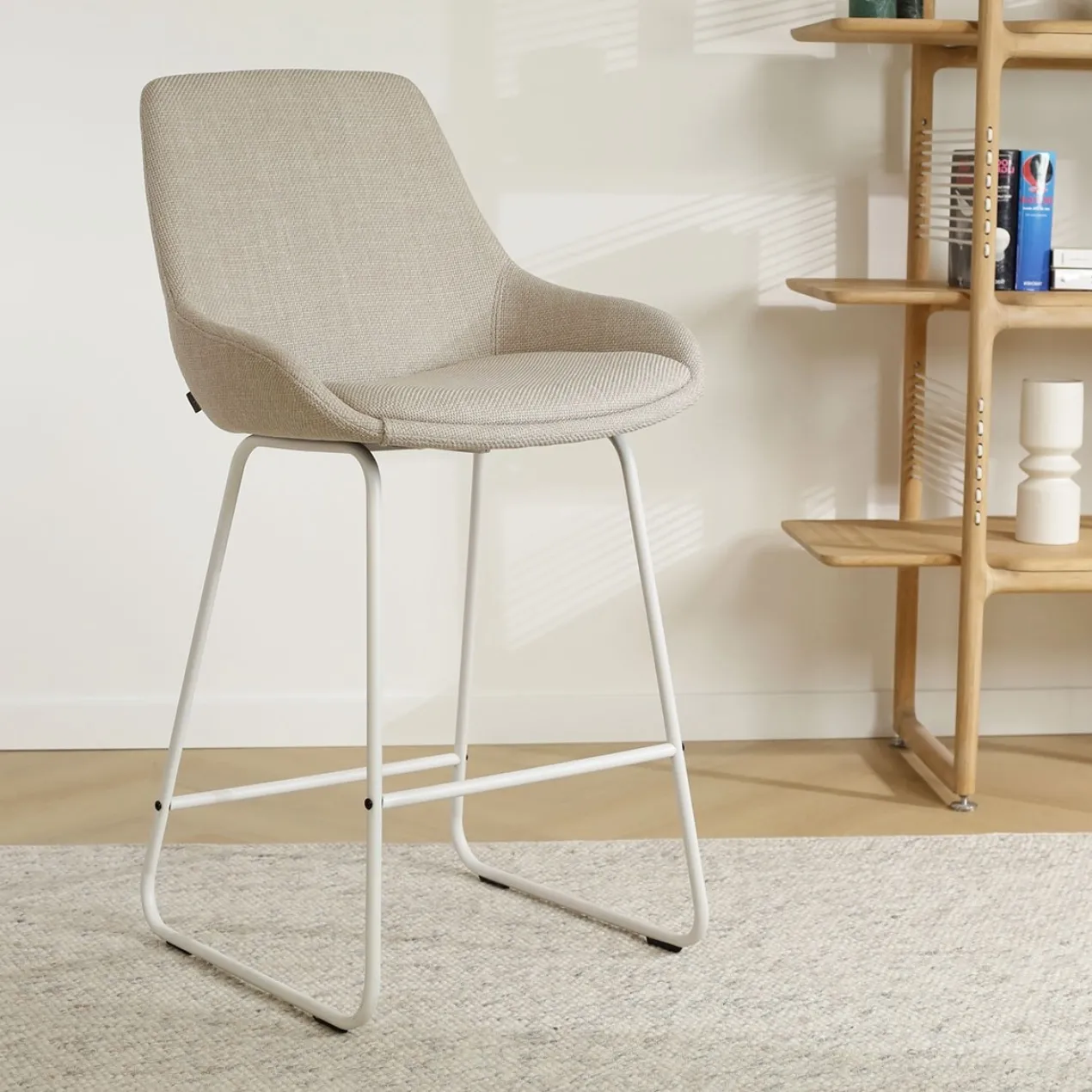 Barkruk Nino-Isa beige - wit onderstel - 75 cm