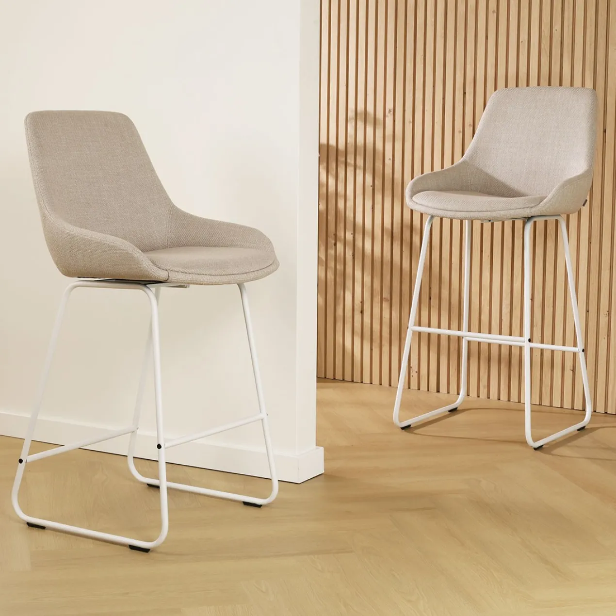 Barkruk Nino-Isa beige - wit onderstel - 75 cm