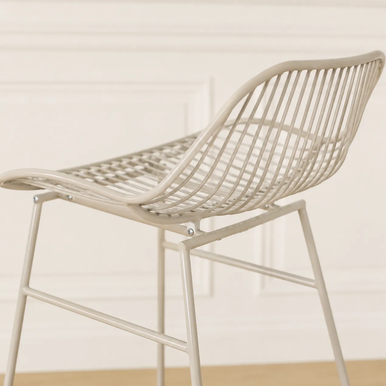 Barkruk Pleun H65 cm grijsbeige met zitkussen