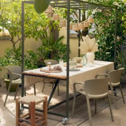 Bent tuinstoel kunststof groen