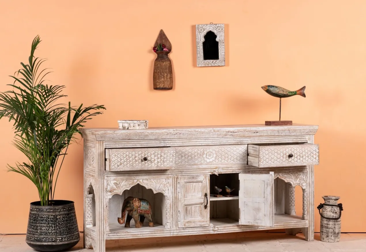 Bhanvad - Handgesneden Mangohouten Consoletafel