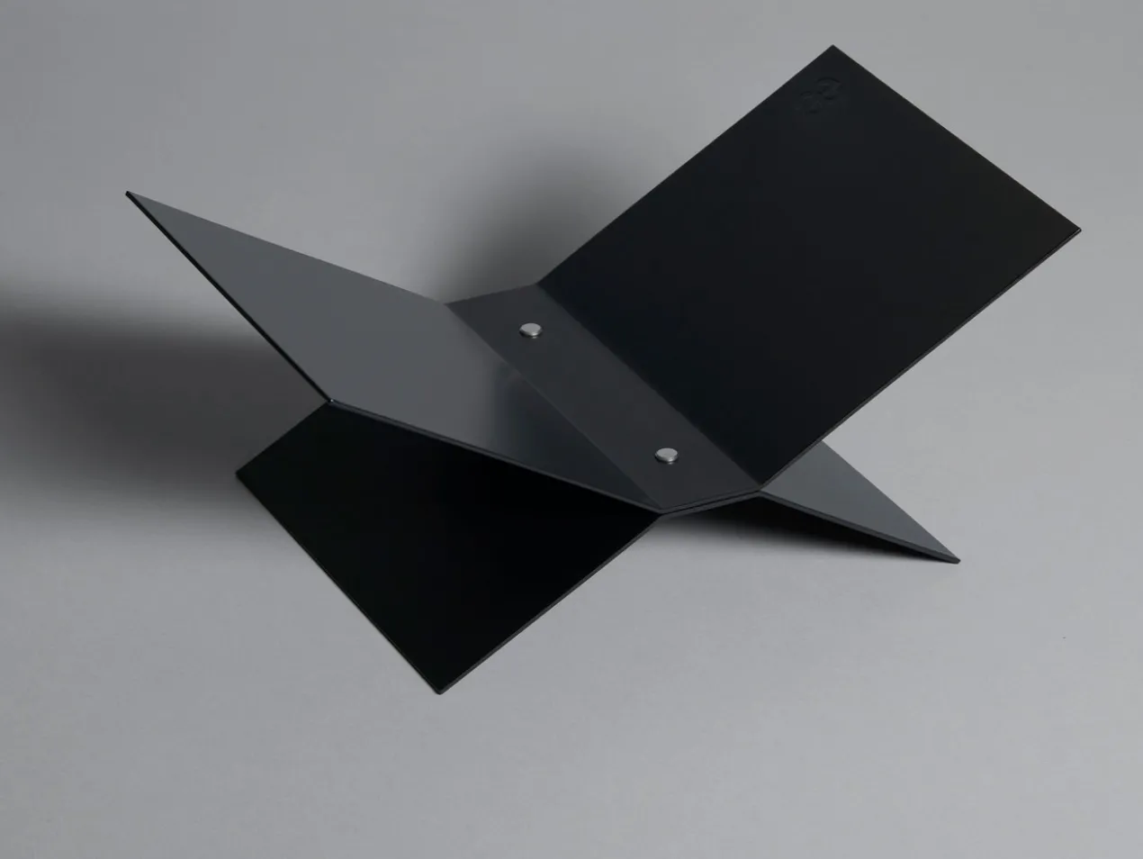 Boekenstandaard Atlas Black