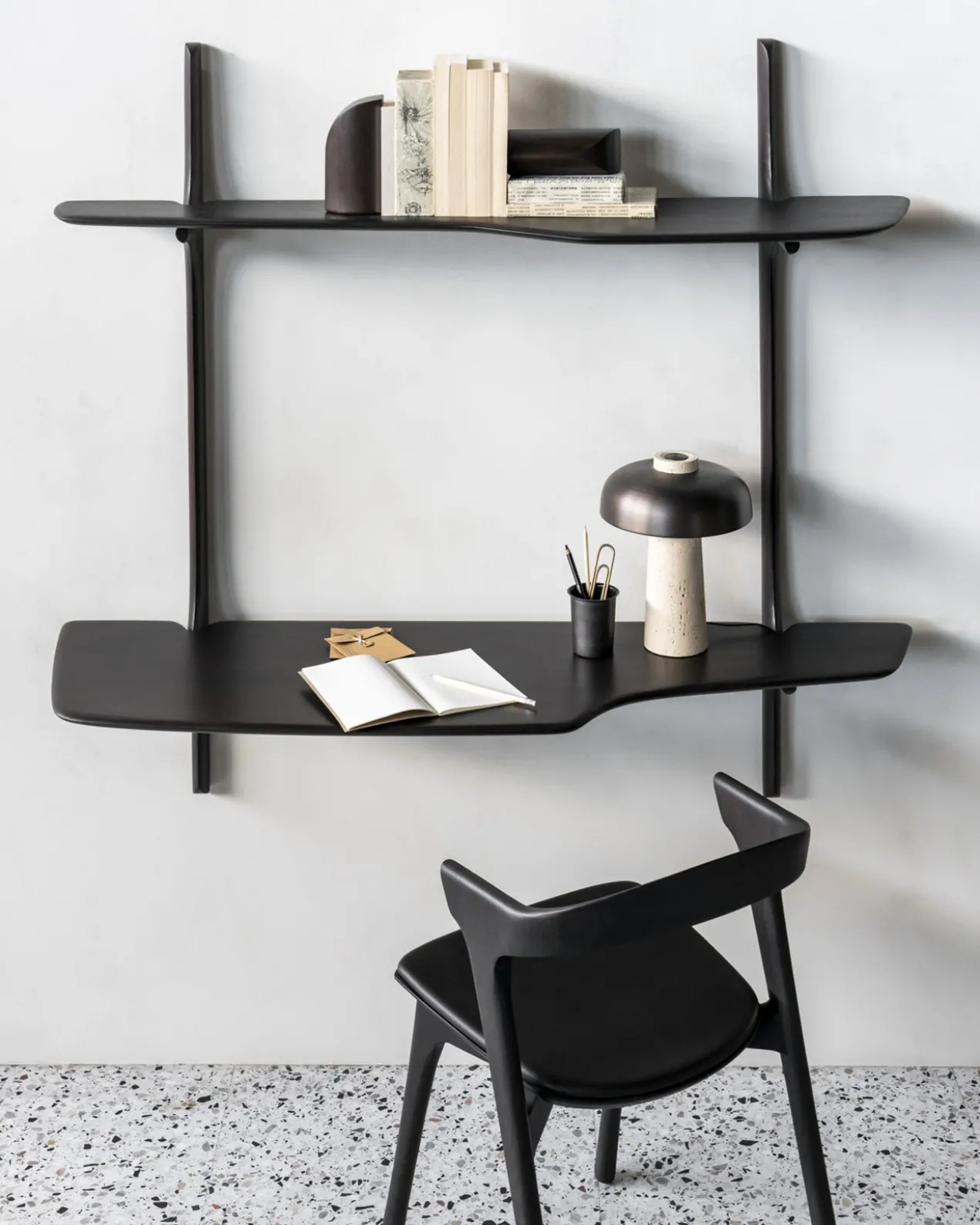 Bok stoel - eiken zwart - zwart leer