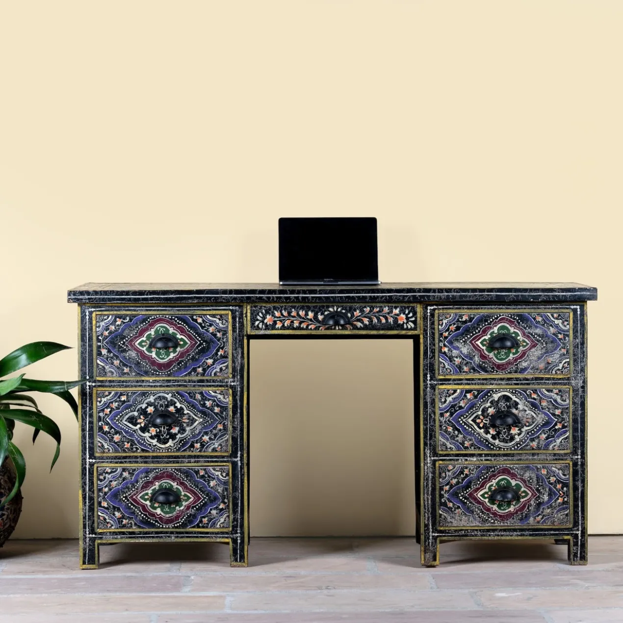 Bureau Aanand