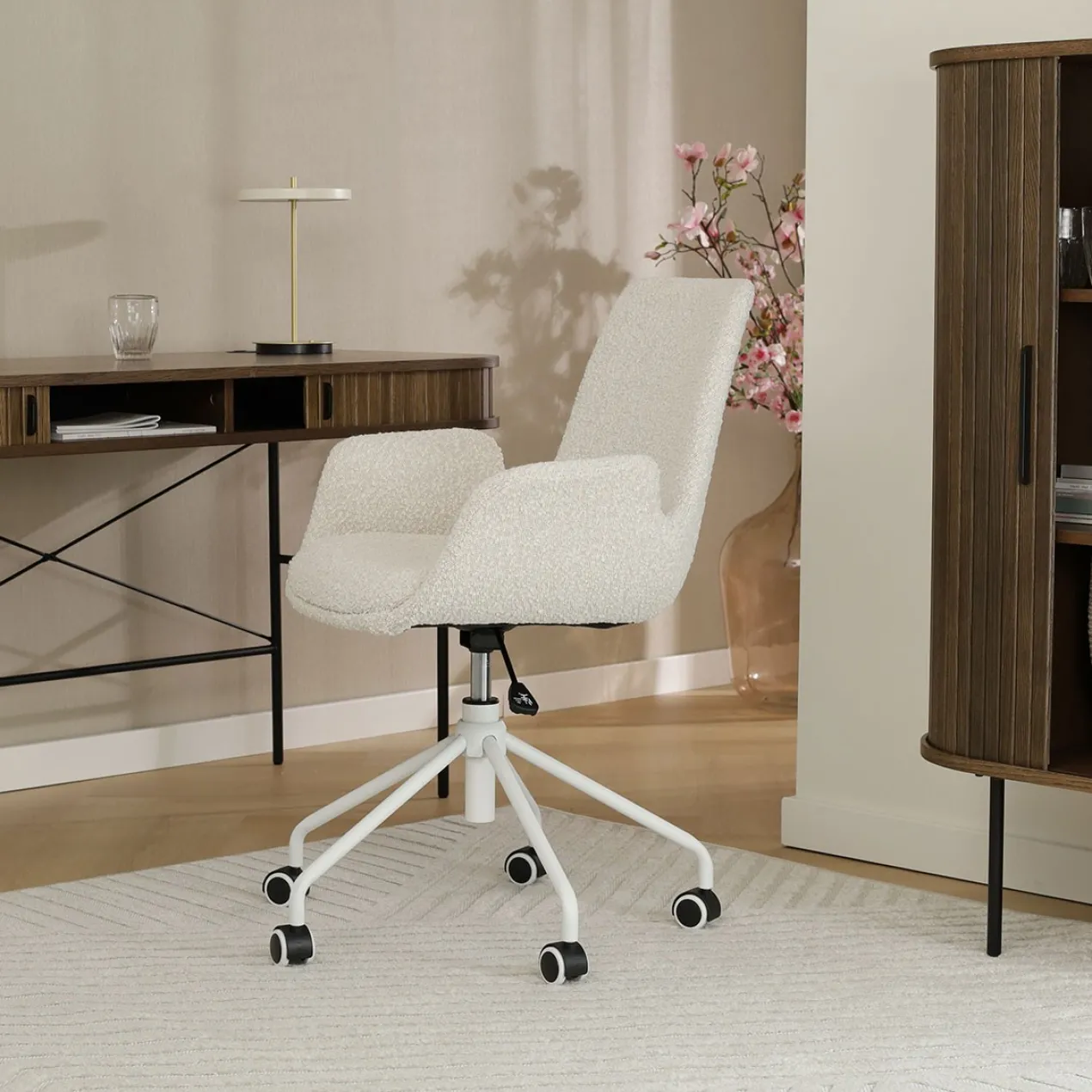 Bureaustoel Nout-Eef bouclé beige - wit onderstel