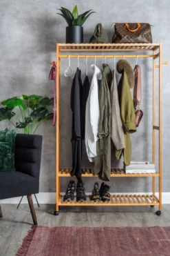 Clothing rack bamboo
