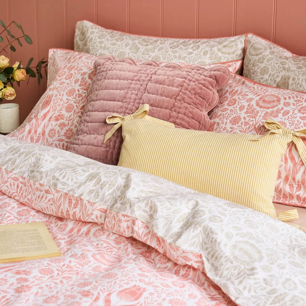 Dekbedovertrek Ashstead damask natural coral 220x230 cm