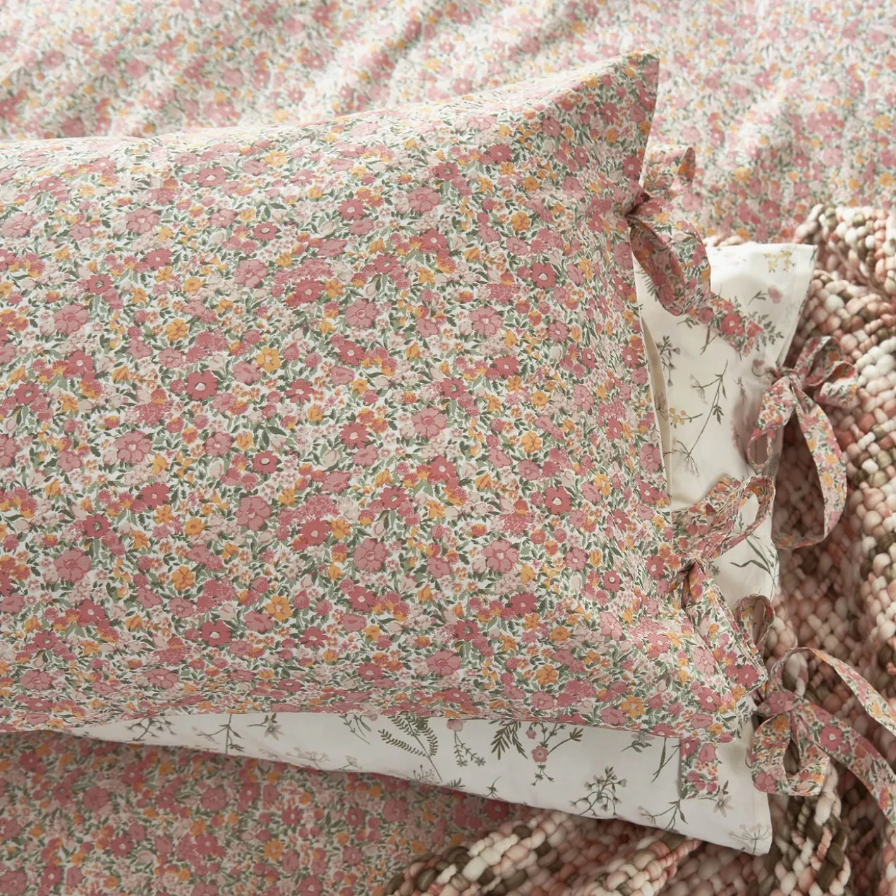 Dekbedovertrek Loveston Coral Pink 200x200 cm