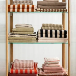Douchelaken Vienna 70x140 cm beige