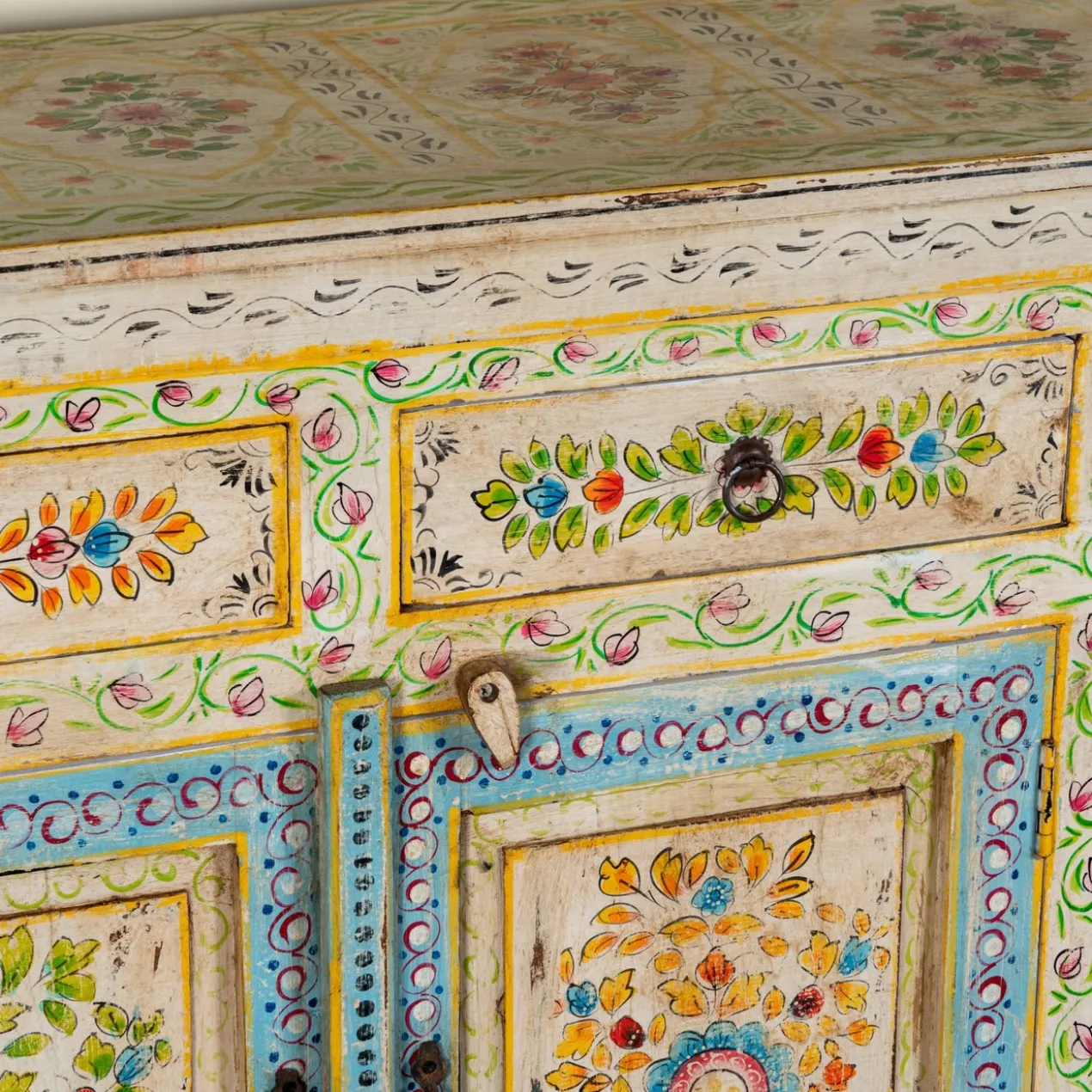 Dressoir Anwita Handbeschilderd