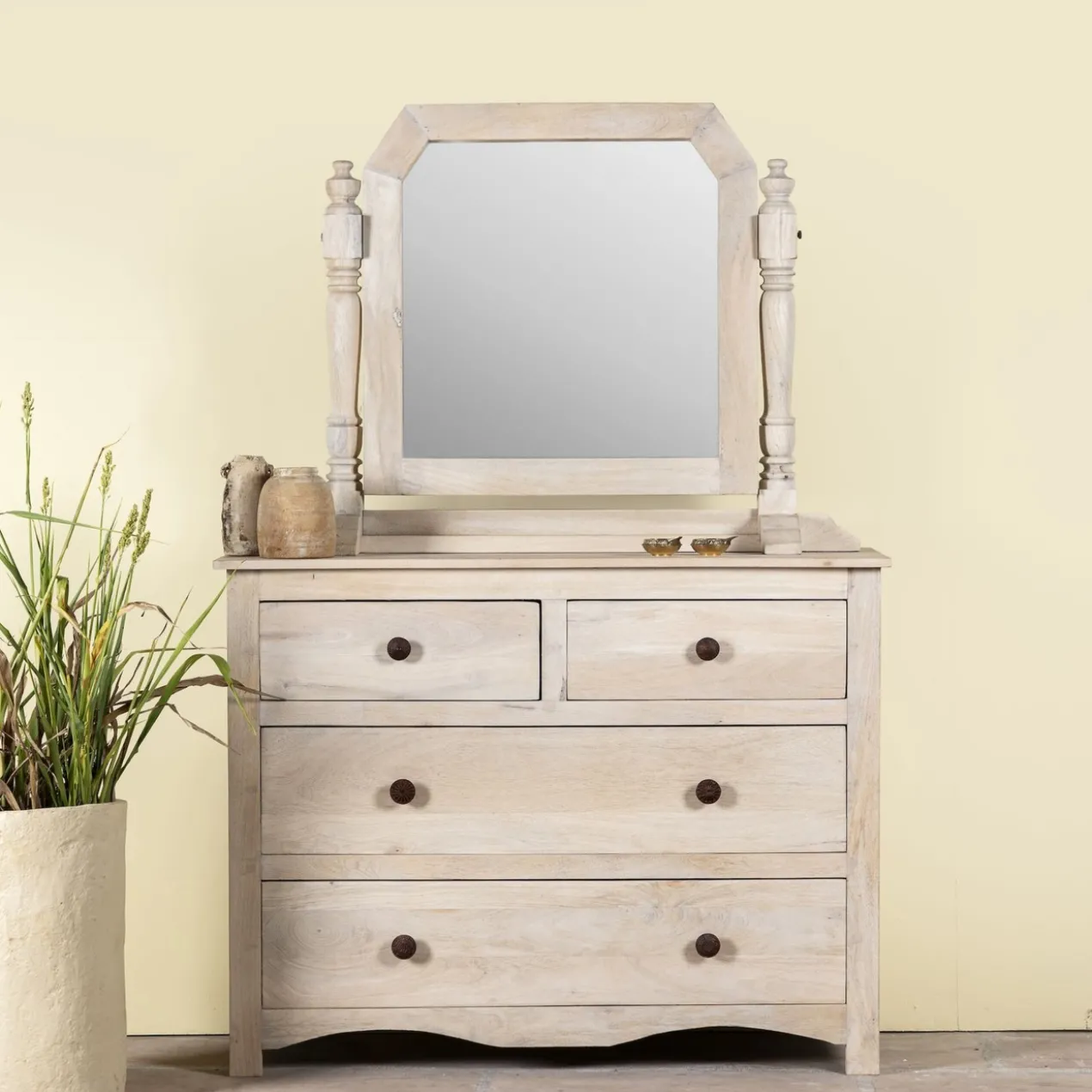 Dressoir Bhavani