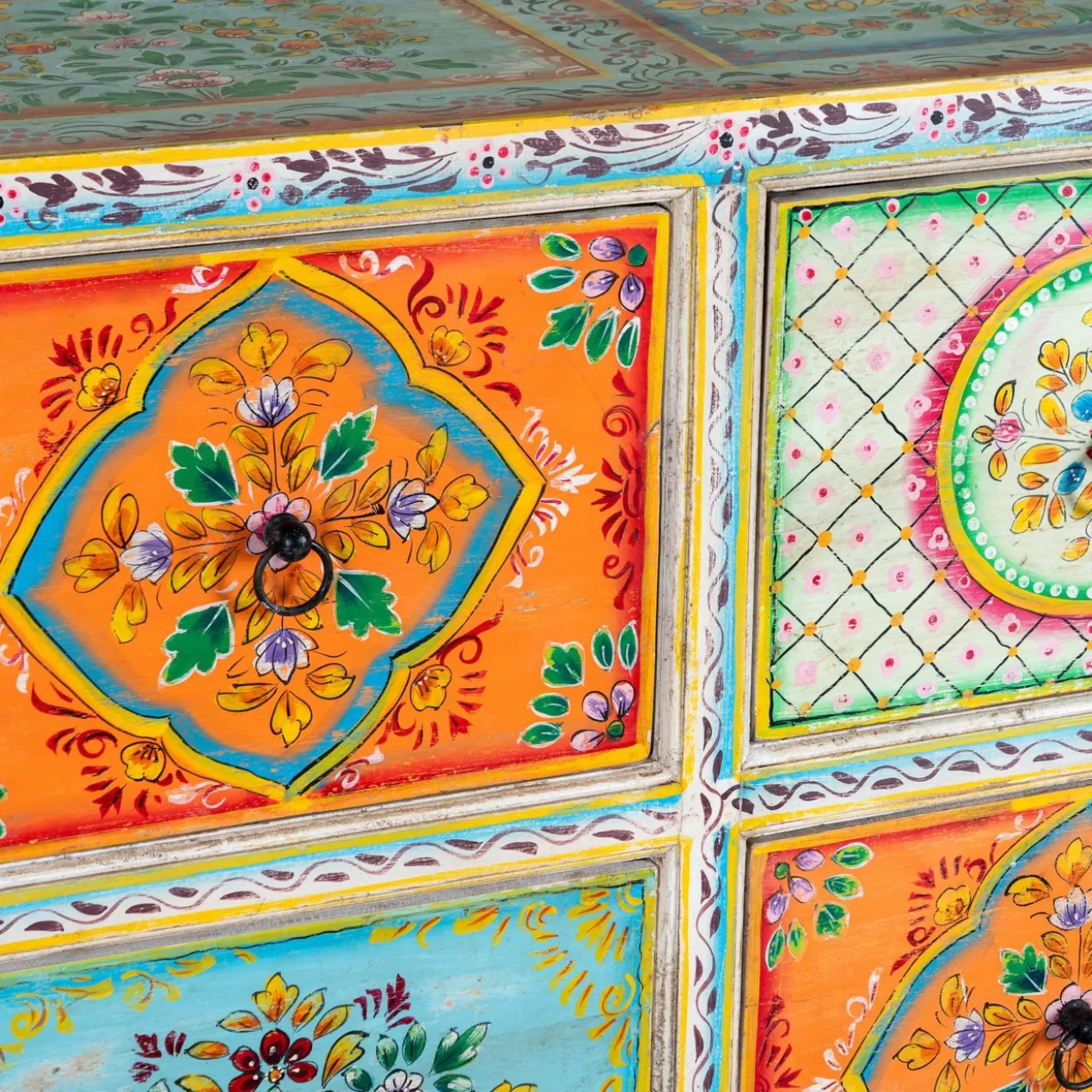 Dressoir Charusree