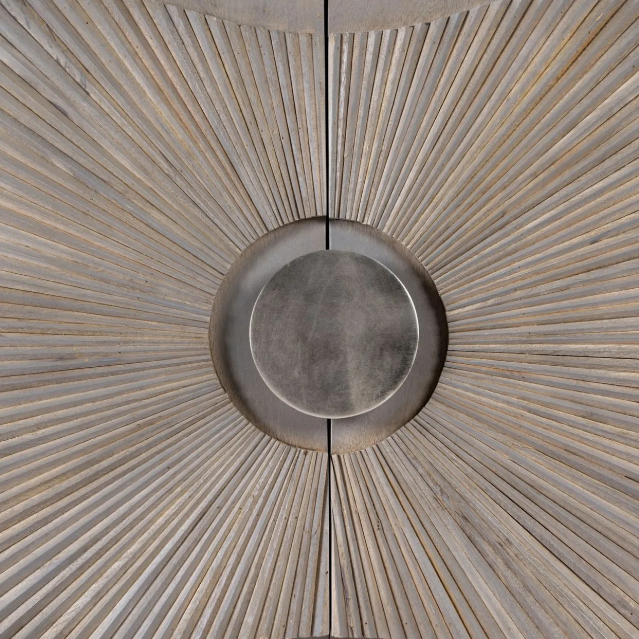 Dressoir Srikantha #1