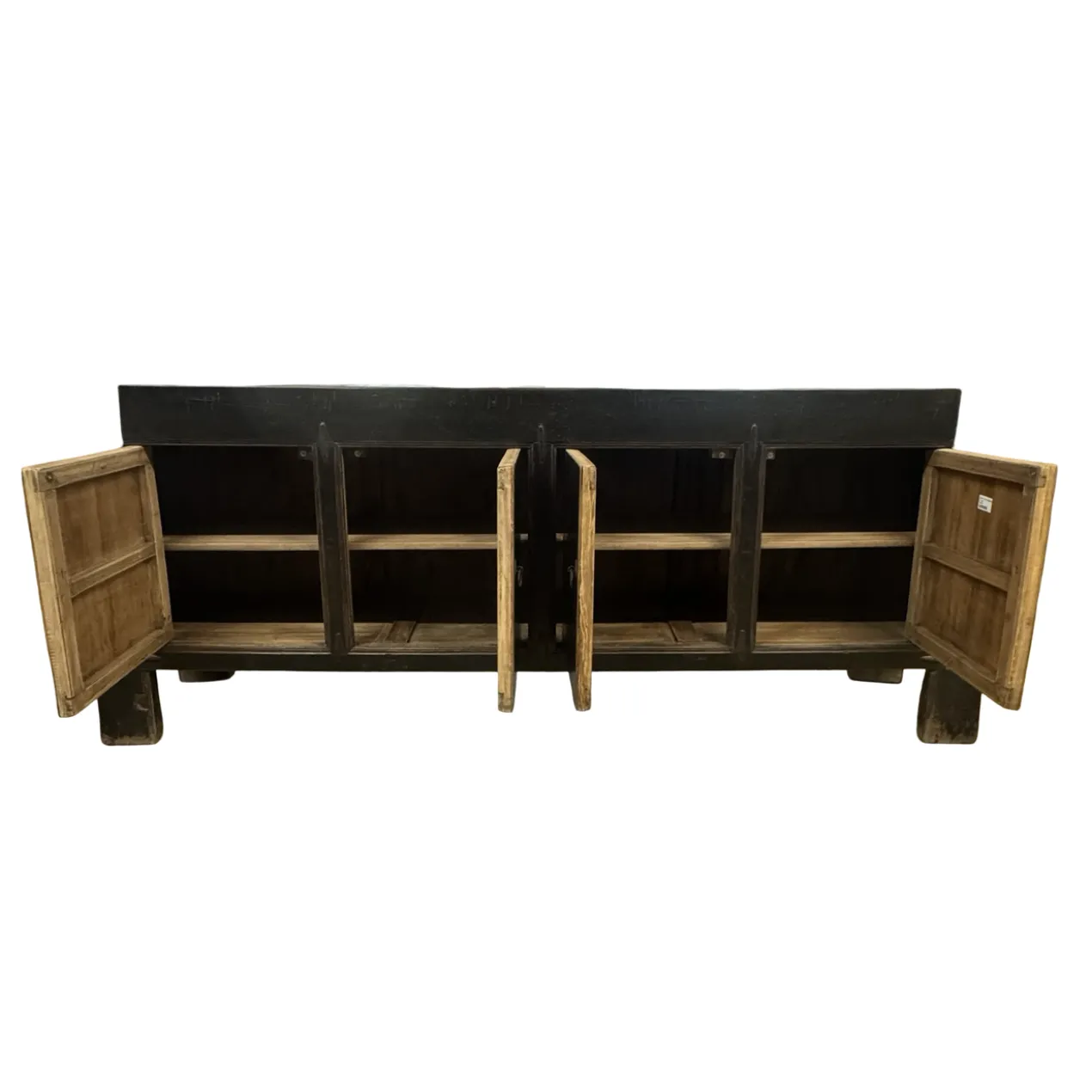 Dressoir zwart 4 deur noppen beslag