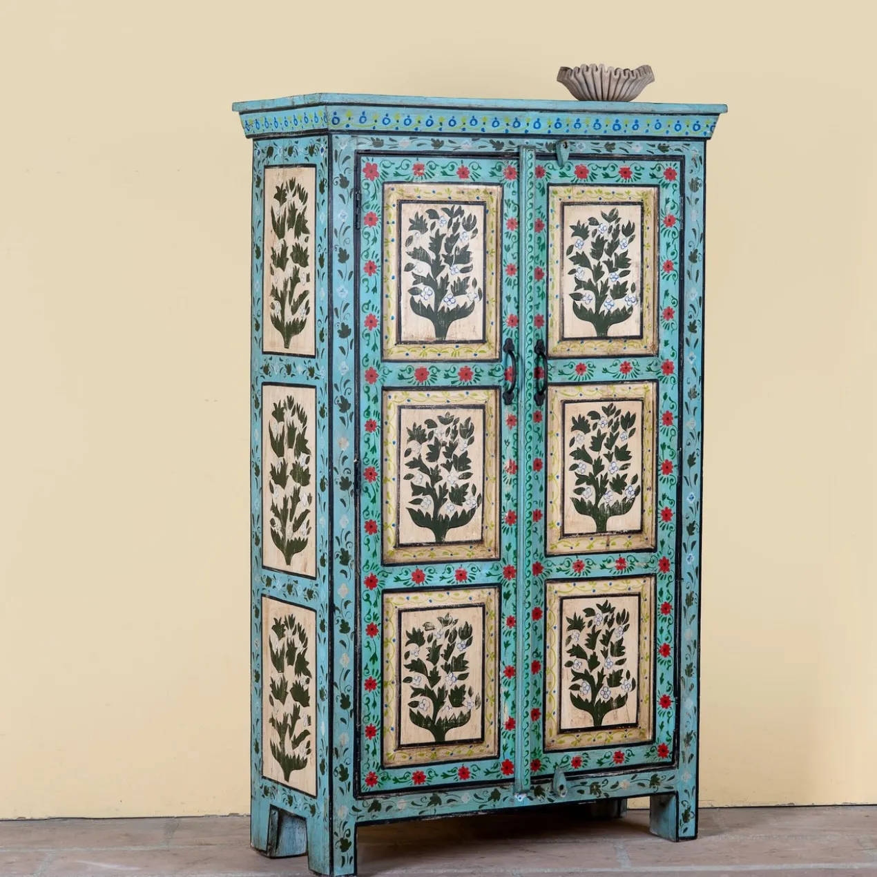 Drisina - Handbeschilderd Vintage Dressoir