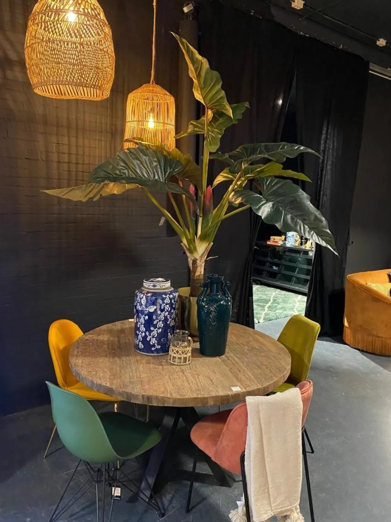Eetafel O Elba 150x76 Uniek