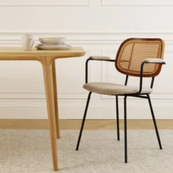 Eetkamerstoel Jolie rotan beige met armleuningen