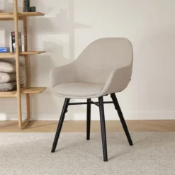Eetkamerstoel Nena-Mae beige - zwart onderstel