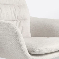 Eetkamerstoel Nena-mia beige - walnoot houten onderstel