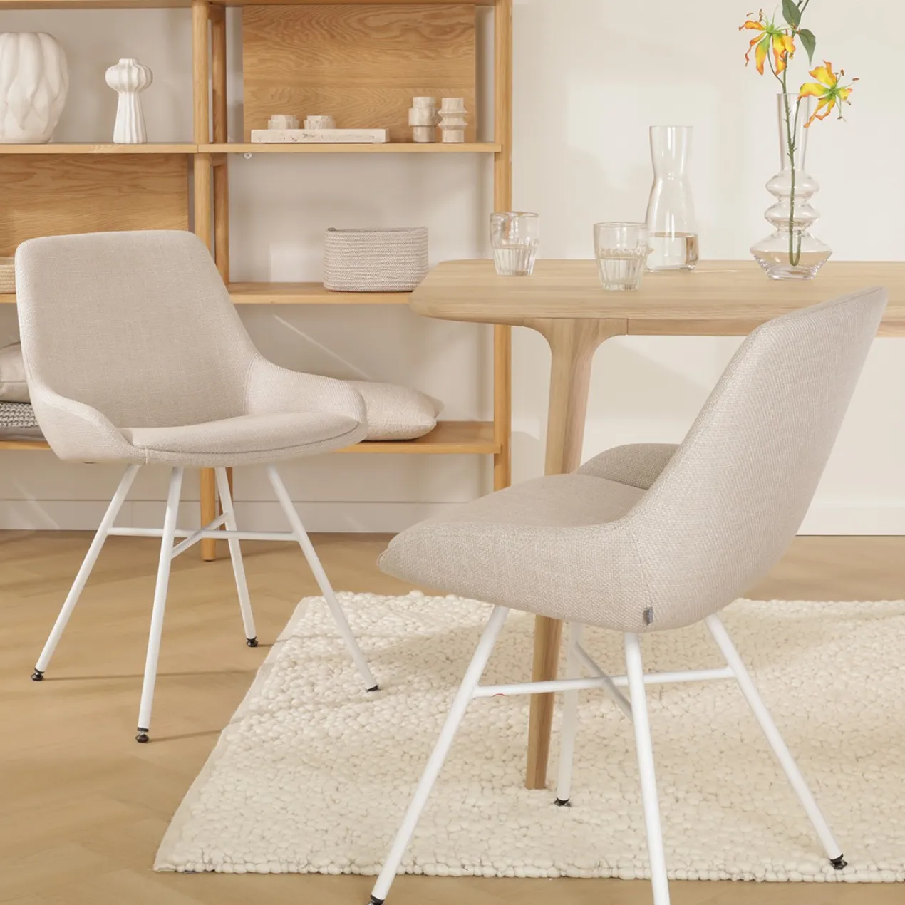 Eetkamerstoel Noa-Isa beige - wit onderstel