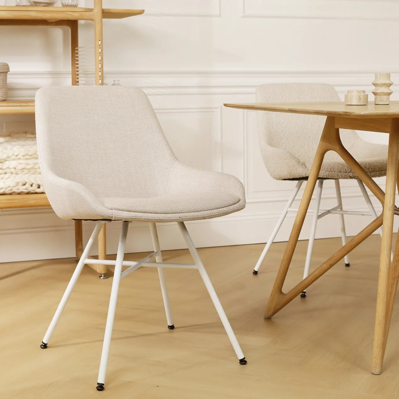 Eetkamerstoel Noa-Isa beige - wit onderstel
