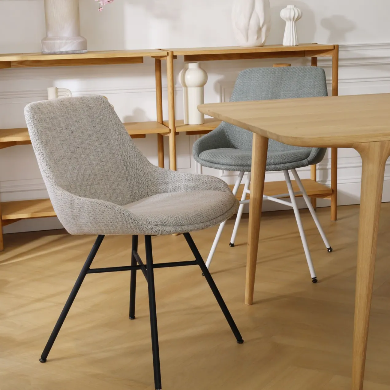 Eetkamerstoel Noa-Isa grijs beige gemêleerd - wit onderstel