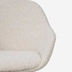 Eetkamerstoel Noa-Mae bouclé beige - wit onderstel