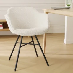 Eetkamerstoel Noa-Mare bouclé beige - zwart onderstel
