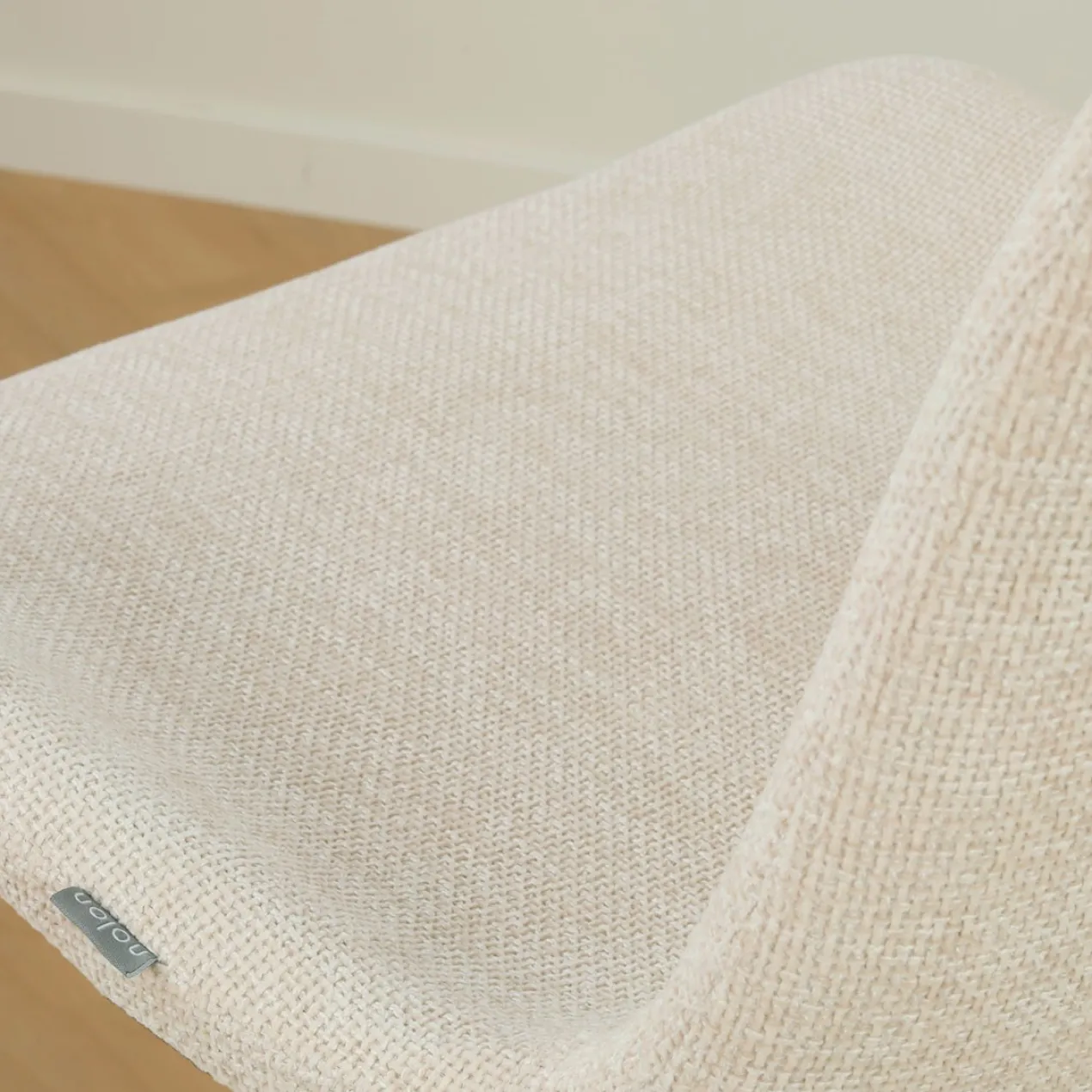 Eetkamerstoel Nora-Fé zwart onderstel cottonbeige