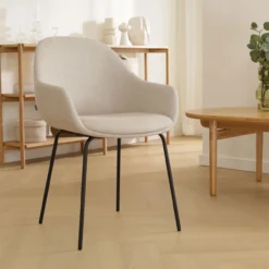 Eetkamerstoel Nora-Mae beige - zwart onderstel