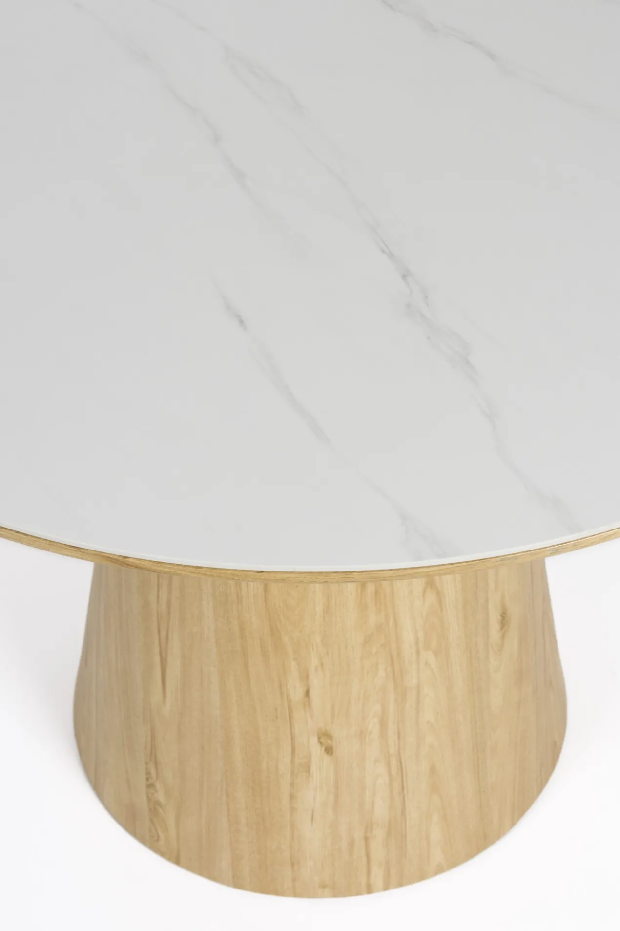 Eetkamer tafel almira rond eiken