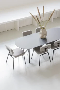 Eettafel Butterfly plat ovaal zwart 280x90 cm verjongde rand