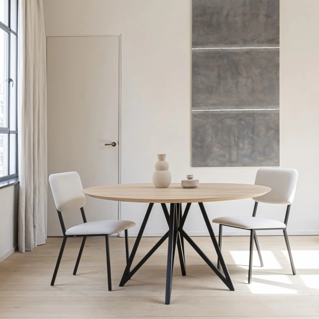 Eettafel Butterfly Quadpod naturel Ø140 cm verjongd