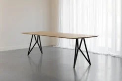Eettafel Butterfly zwart frame naturel 160x90 cm verjongd