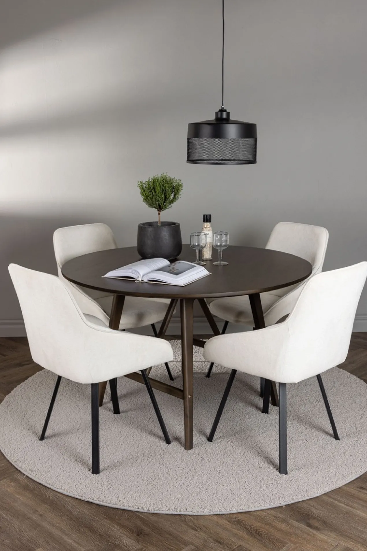 Eettafel Esra hout Donkerbruin