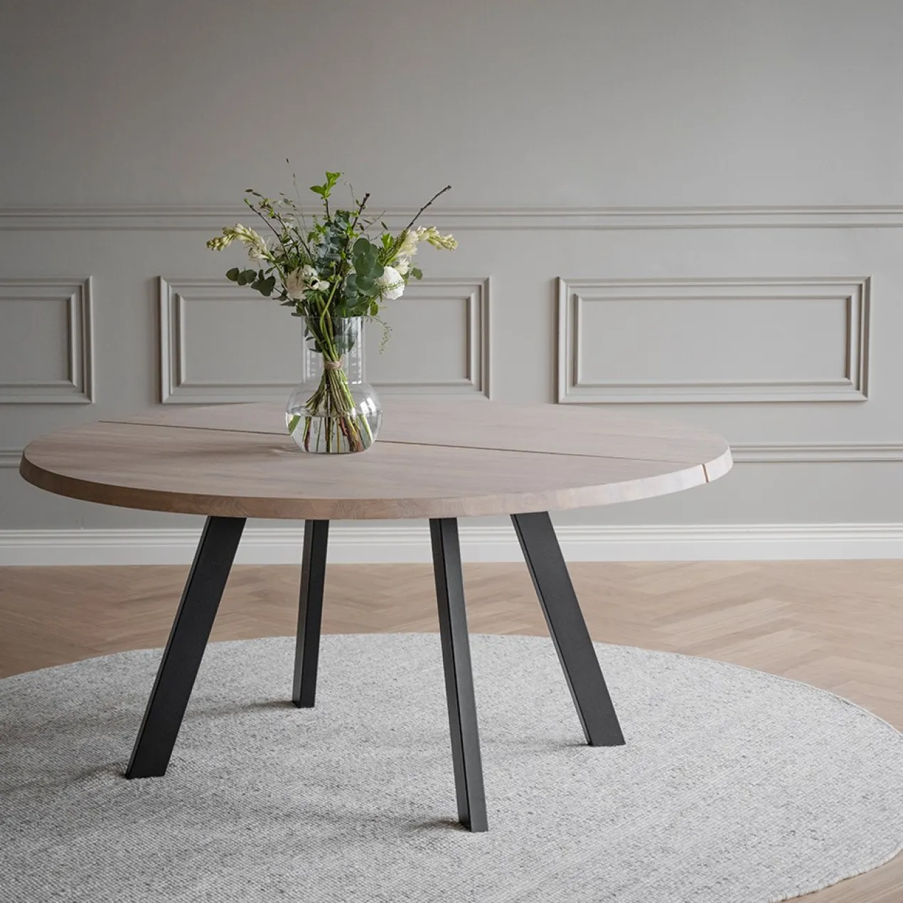 Eettafel Fred rond zwart Donkerbruin