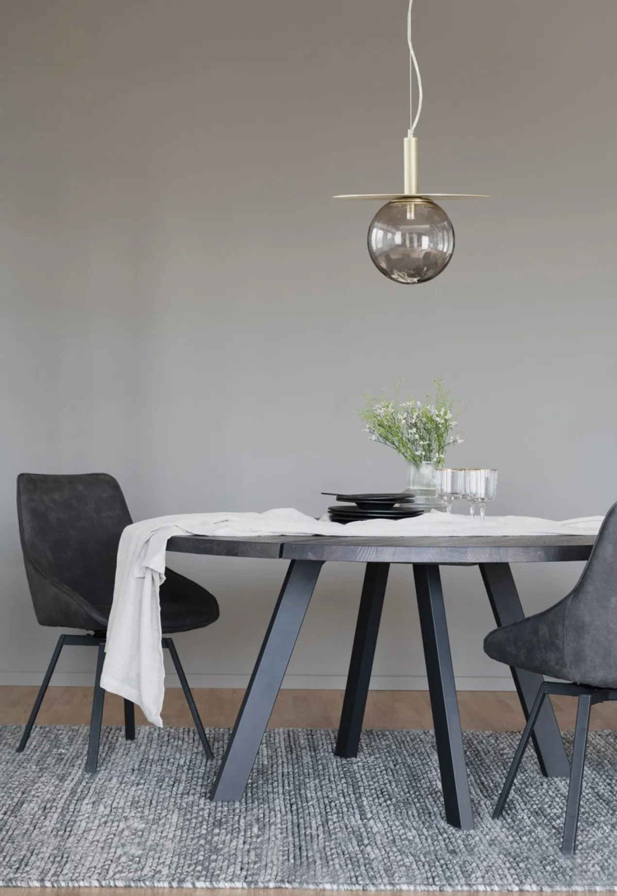 Eettafel Fred rond zwart Zwart