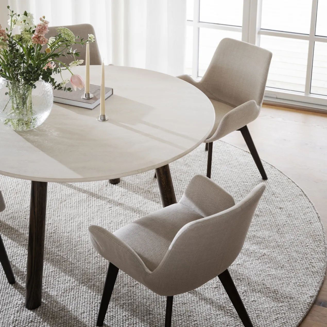 Eettafel Taransay Beige