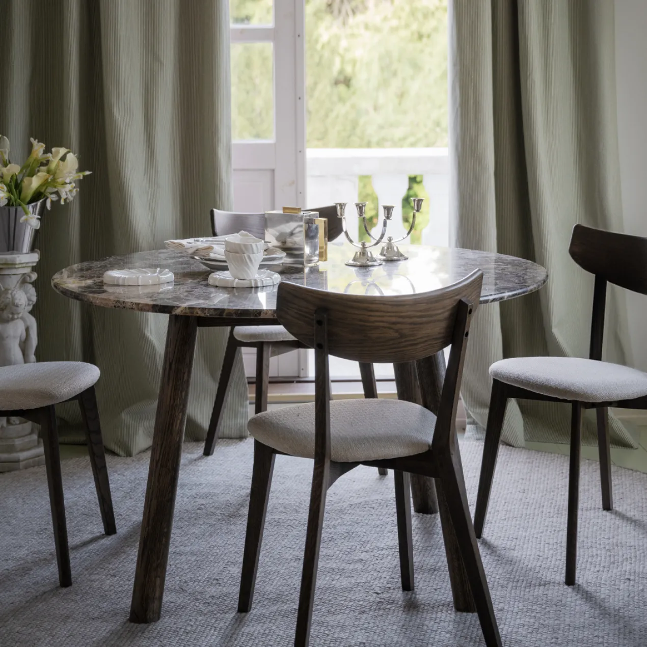 Eettafel Taransay Bruin