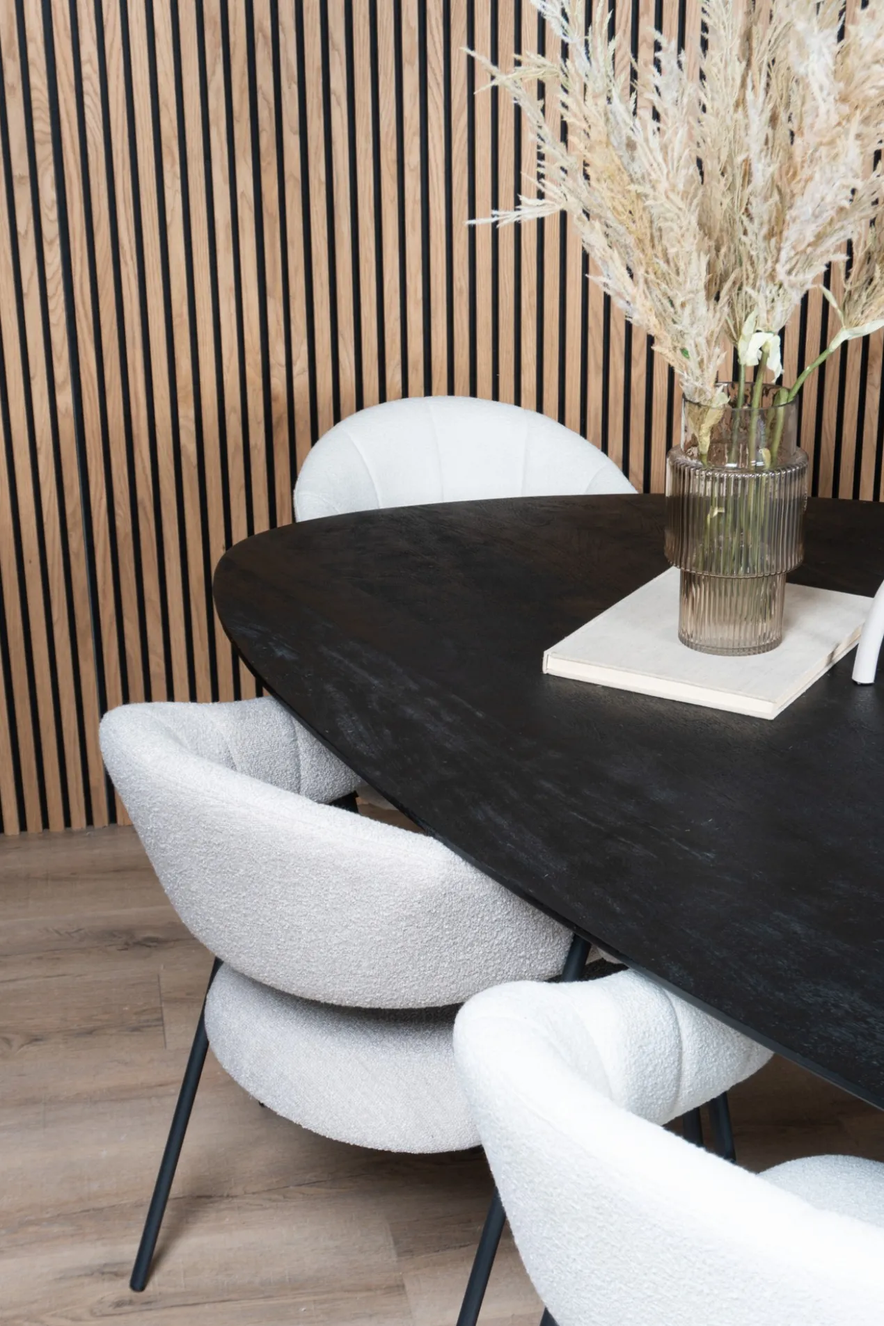 Eettafel Tinus Zwart - Kiezelvormig 200 cm