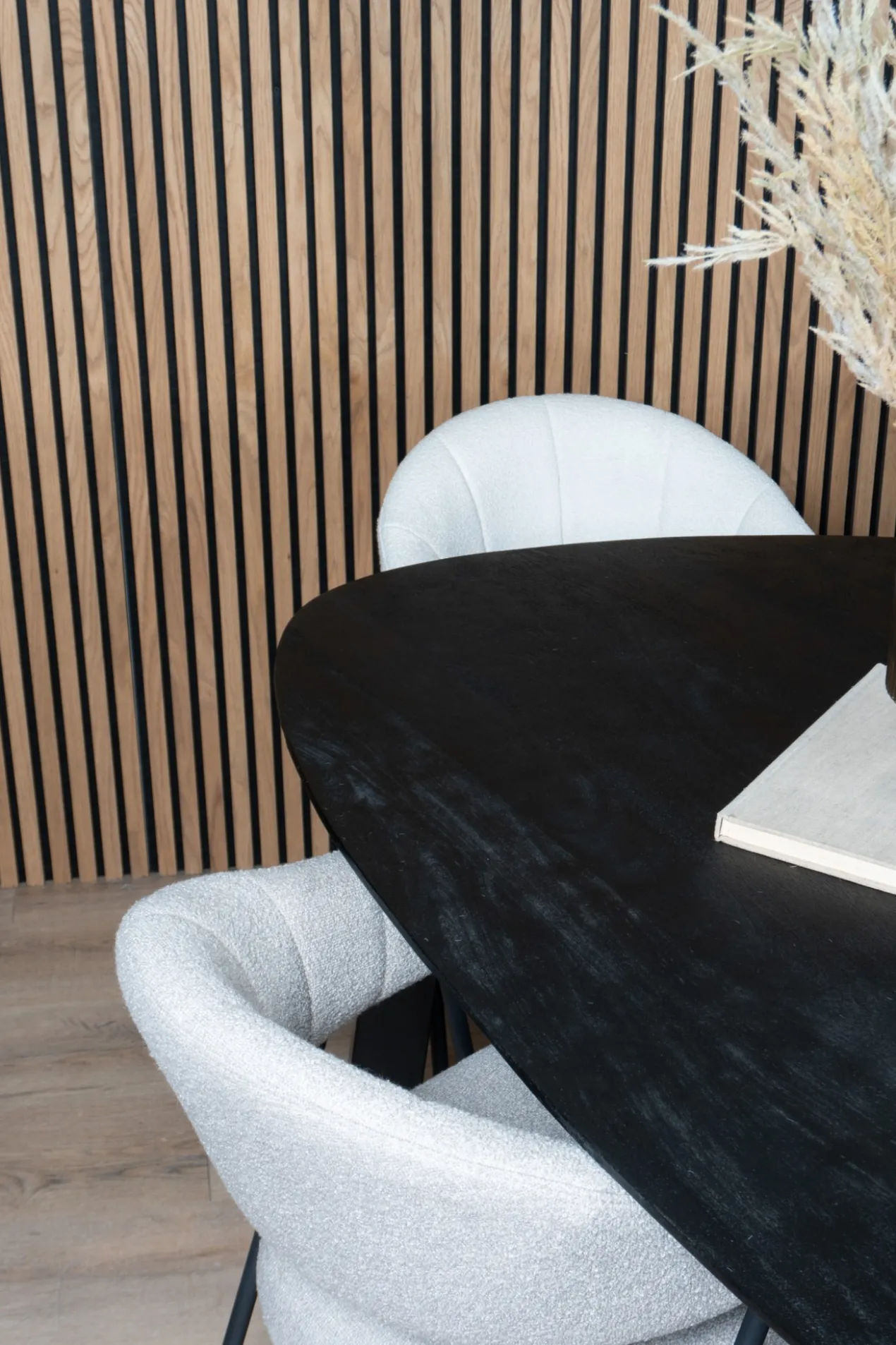 Eettafel Tinus Zwart - Kiezelvormig 200 cm